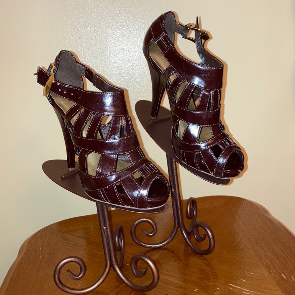 Beautiful Brown 4 inch heel